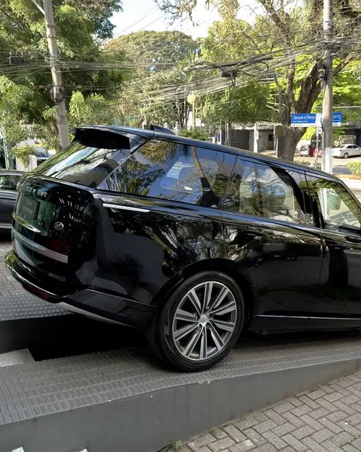 LAND ROVER RANGE ROVER AUTOBIOGRAPHY - Imagem 5