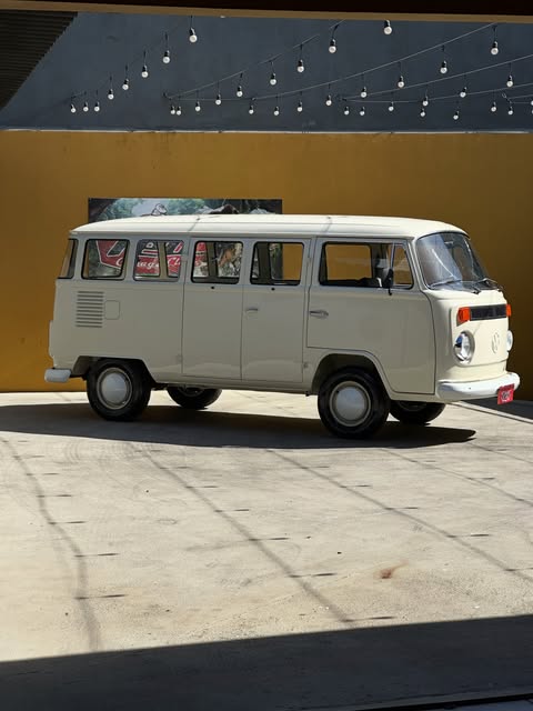 VOLKSWAGEN KOMBI - Imagem 1