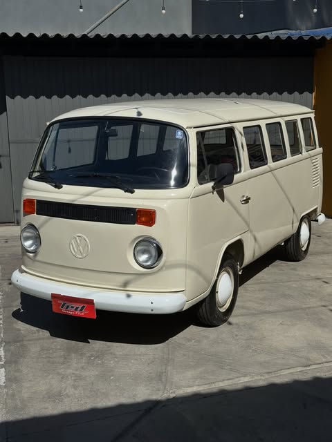 VOLKSWAGEN KOMBI - Imagem 3