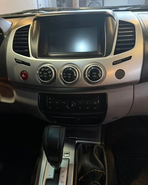 MITSUBISHI L200 HPE - Imagem 7
