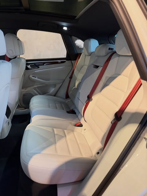 PORSCHE MACAN GTS - Imagem 10