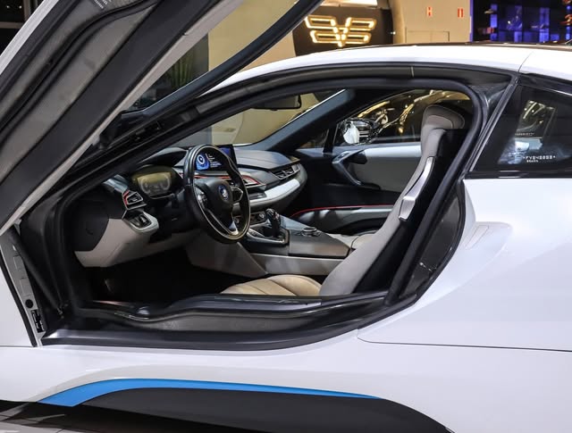 BMW I8 - Imagem 12
