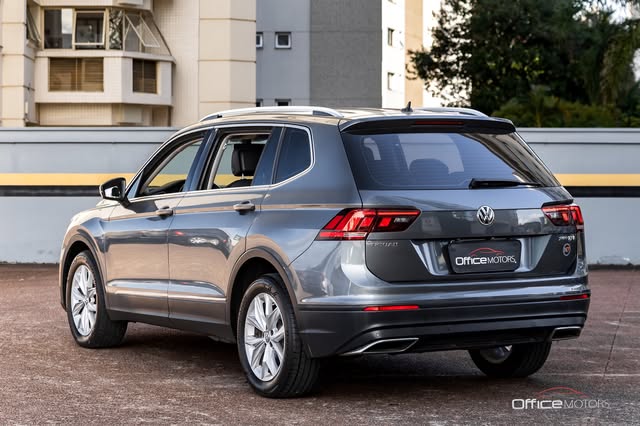 VOLKSWAGEN TIGUAN COMFORTLINE - Imagem 3