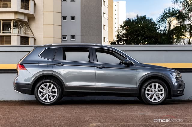 VOLKSWAGEN TIGUAN COMFORTLINE - Imagem 4