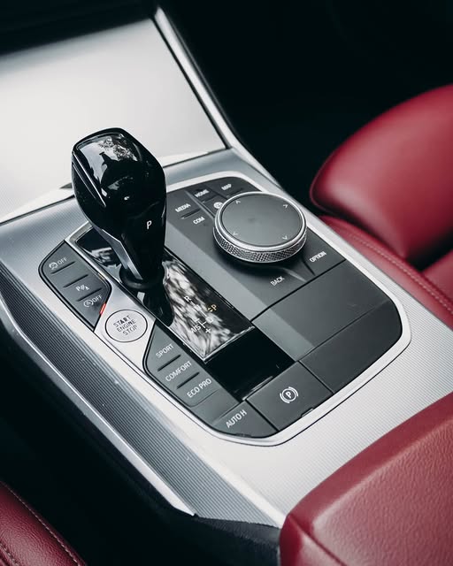 BMW 320I SPORT GP - Imagem 6