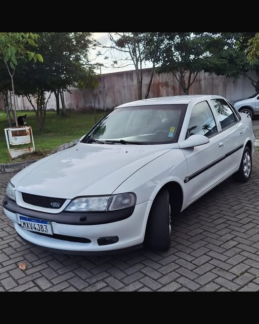 CHEVROLET VECTRA GLS 2.0 8V - Imagem 9