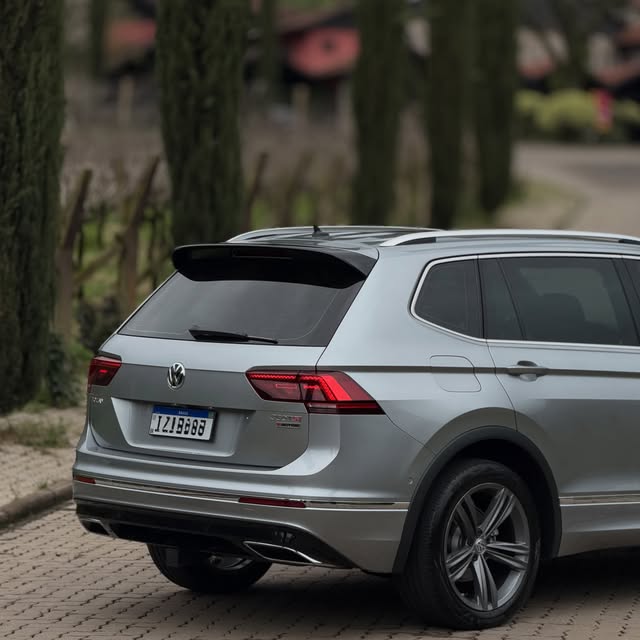 VOLKSWAGEN TIGUAN R-LINE 350TSI - Imagem 15