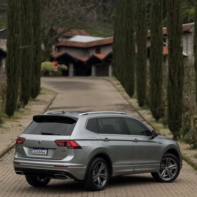 VOLKSWAGEN TIGUAN R-LINE 350TSI - Imagem 16