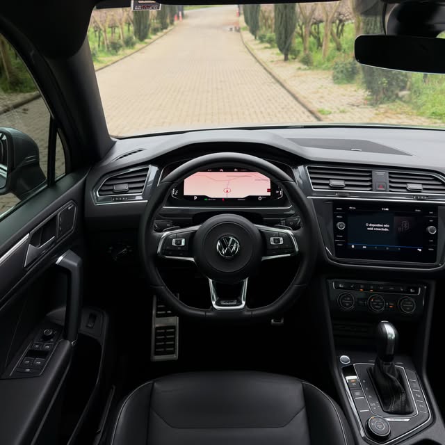 VOLKSWAGEN TIGUAN R-LINE 350TSI - Imagem 9