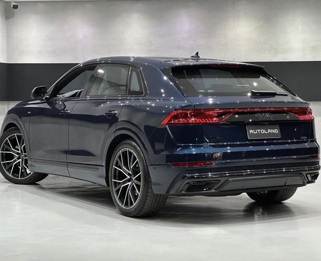 AUDI Q8 3.0 TFSI PERFORMANCE BLACK QUATTRO TIPTRONIC - Imagem 3