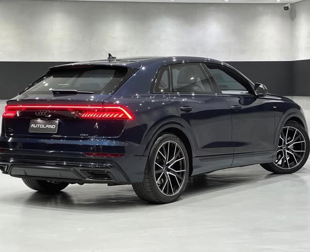 AUDI Q8 3.0 TFSI PERFORMANCE BLACK QUATTRO TIPTRONIC - Imagem 5