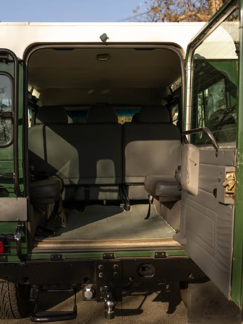 LAND ROVER DEFENDER 110 CSW - Imagem 8