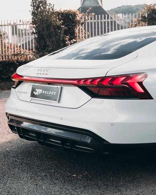 AUDI E-TRON GT - Imagem 9