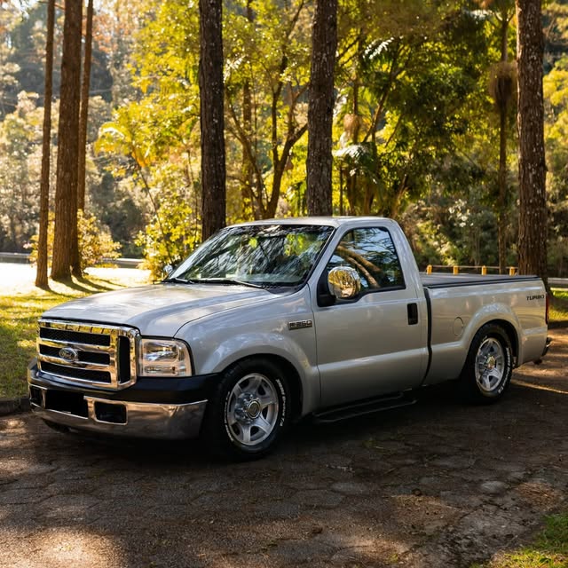 FORD F-250 XLT-L - Imagem 1