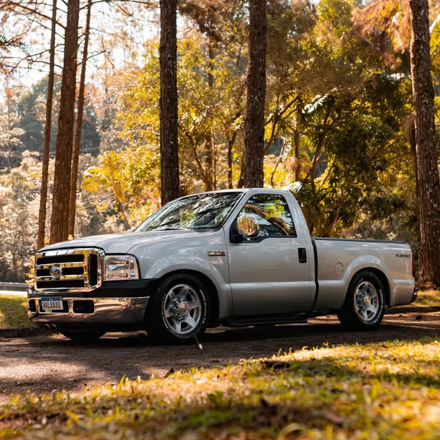 FORD F-250 XLT-L - Imagem 2