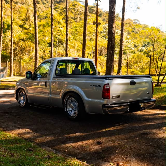 FORD F-250 XLT-L - Imagem 3