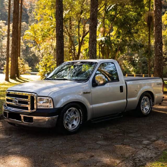 FORD F-250 XLT-L - Imagem 9