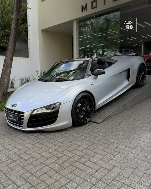 AUDI R8 SPYDER