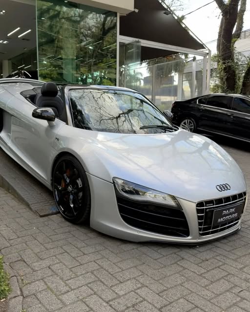 AUDI R8 SPYDER - Imagem 4