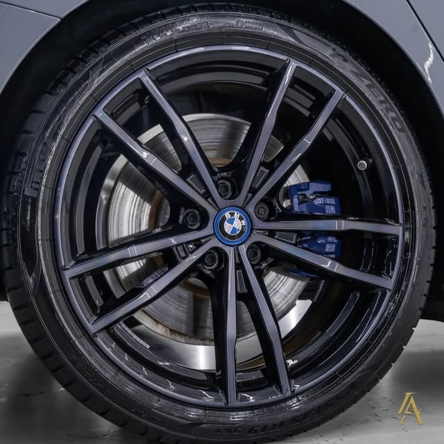 BMW 330E M SPORT - Imagem 16