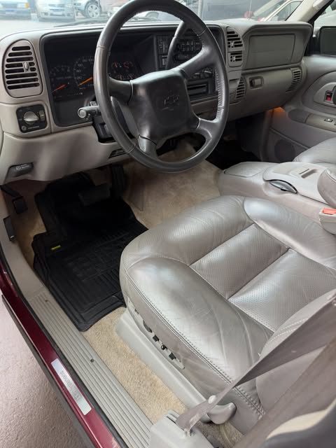 CHEVROLET SUBURBAN - Imagem 15
