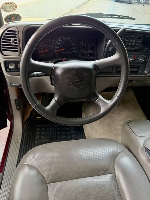 CHEVROLET SUBURBAN - Imagem 16