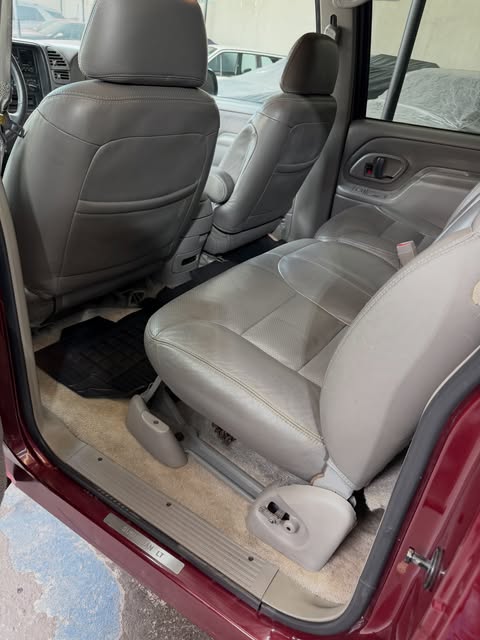 CHEVROLET SUBURBAN - Imagem 17