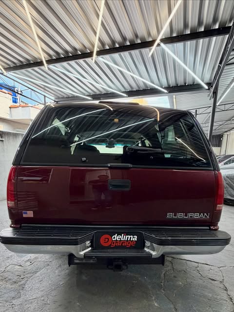 CHEVROLET SUBURBAN - Imagem 4