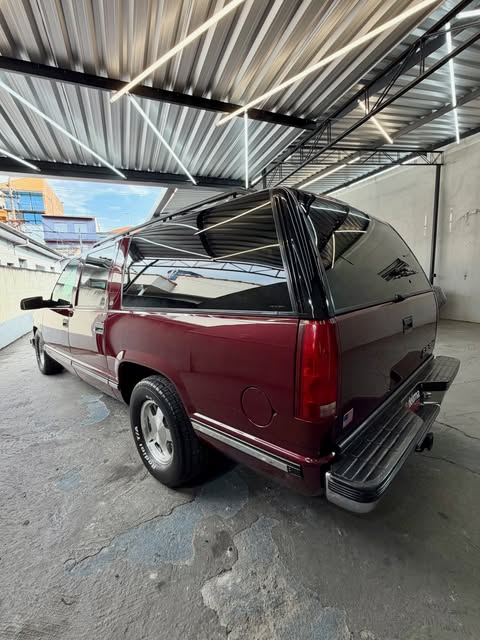 CHEVROLET SUBURBAN - Imagem 5