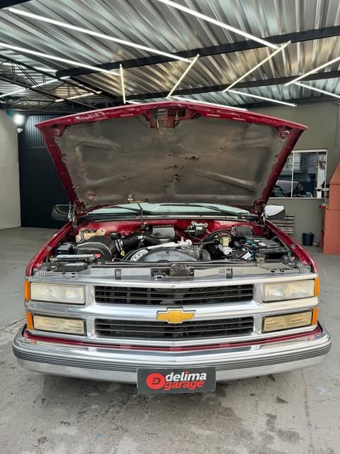 CHEVROLET SUBURBAN - Imagem 8