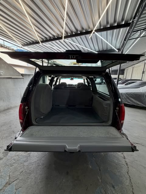 CHEVROLET SUBURBAN - Imagem 10