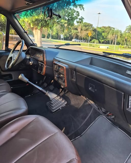 FORD F-1000 - Imagem 4