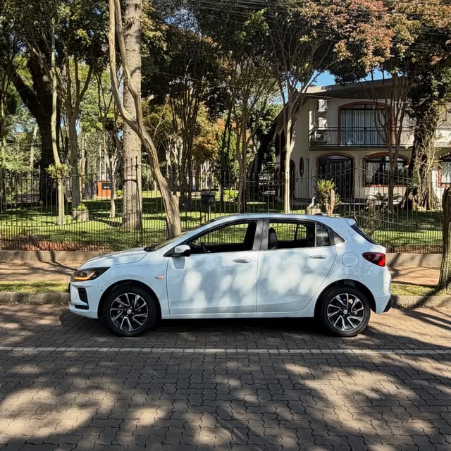 CHEVROLET ONIX HATCH PREMIER 1.0 TURBO - Imagem 3
