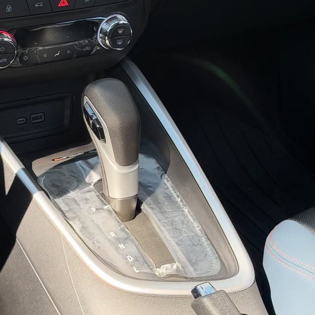 CHEVROLET ONIX HATCH PREMIER 1.0 TURBO - Imagem 4