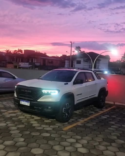 RAM RAMPAGE REBEL - Imagem 5