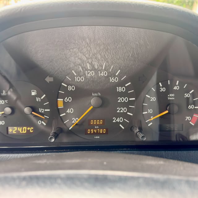MERCEDES-BENZ C 220 SPORT - Imagem 10