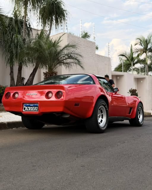 CHEVROLET CORVETTE - Imagem 7