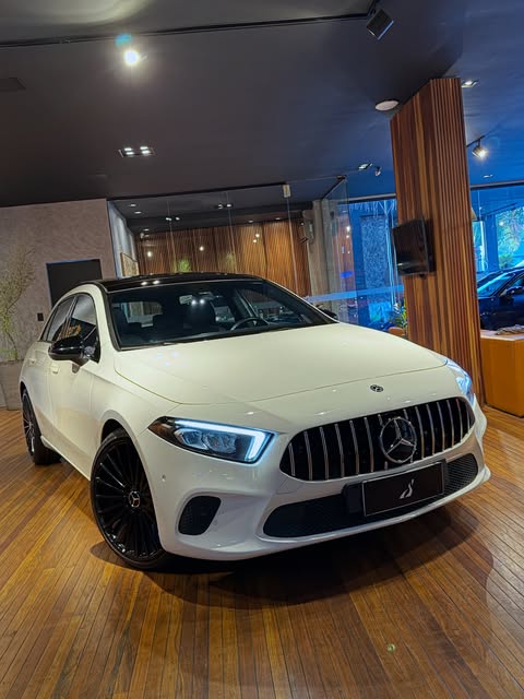 MERCEDES-BENZ A 250 VISION - Imagem 1