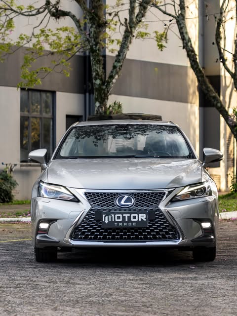 LEXUS CT 200H LUXURY - Imagem 2