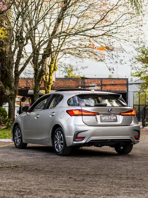 LEXUS CT 200H LUXURY - Imagem 4