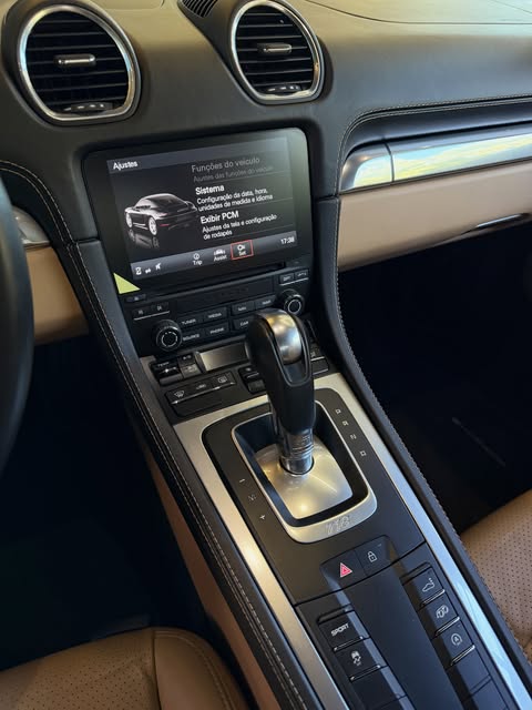 PORSCHE 718 CAYMAN PDK - Imagem 6