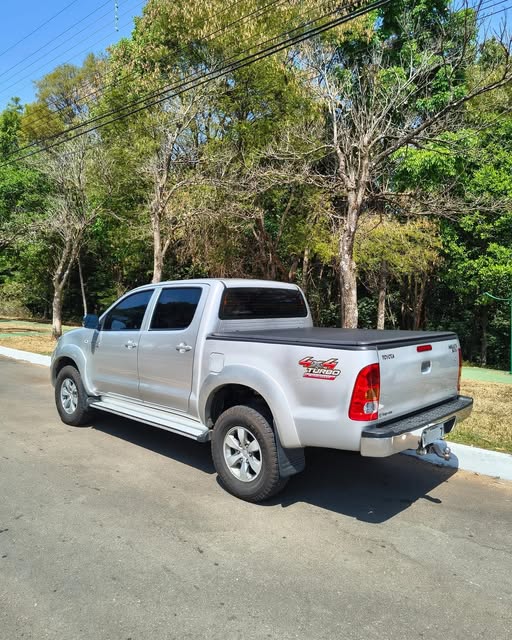 TOYOTA HILUX SRV - Imagem 3
