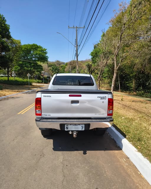 TOYOTA HILUX SRV - Imagem 4