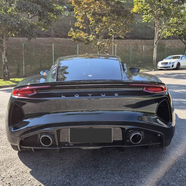 LOTUS EMIRA FIRST EDITION - Imagem 6