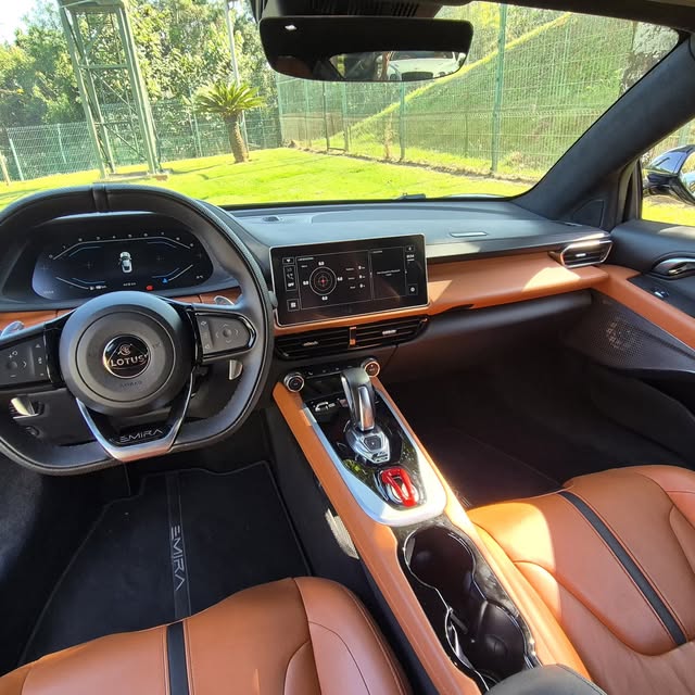 LOTUS EMIRA FIRST EDITION - Imagem 7