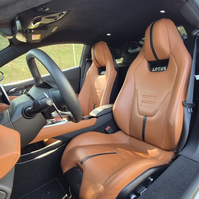 LOTUS EMIRA FIRST EDITION - Imagem 9