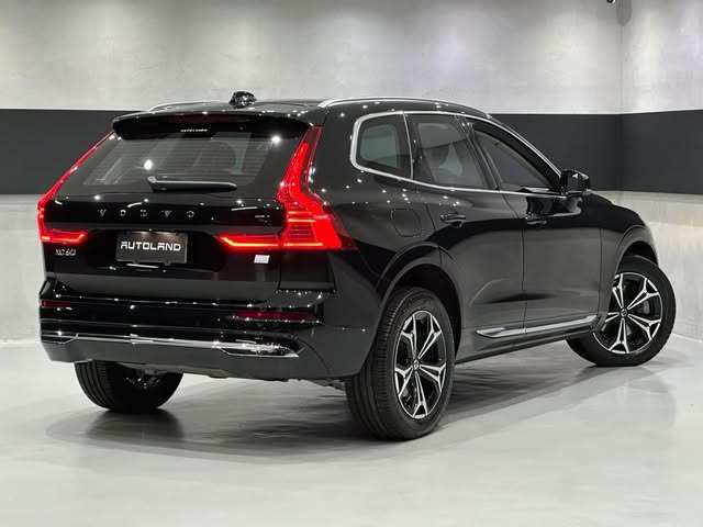 VOLVO XC60 T8 RECHARGE INSCRIPTION EXPRESSION - Imagem 4