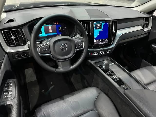 VOLVO XC60 T8 RECHARGE INSCRIPTION EXPRESSION - Imagem 5
