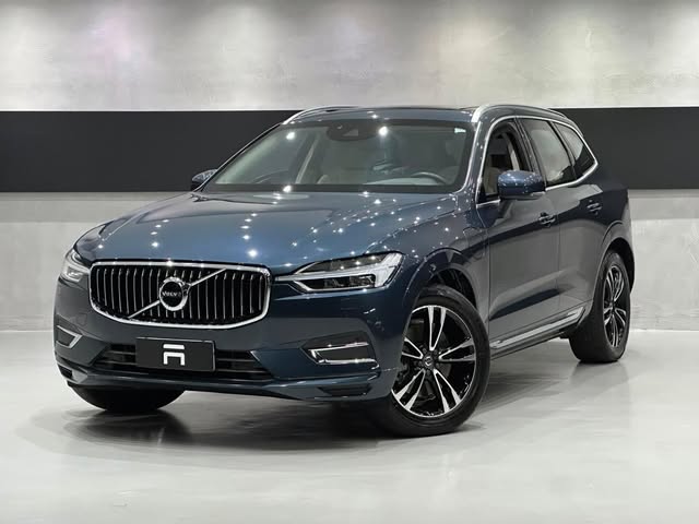 VOLVO XC60 T8 HYBRID MOMENTUM - Imagem 3