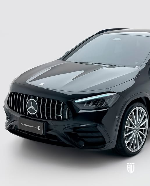 MERCEDES-BENZ GLA 35 AMG - Imagem 3